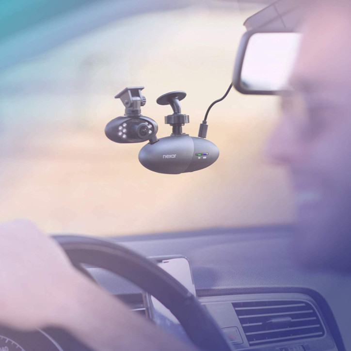 Nexar Pro : Caméra de Voiture Double Vue (Avant & Intérieure) - Sécurité Maximale & Enregistrement Cloud Gratuit! Nexar Pro : Caméra de Voiture Double Vue (Avant & Intérieure) - Sécurité Maximale & Enregistrement Cloud Gratuit!