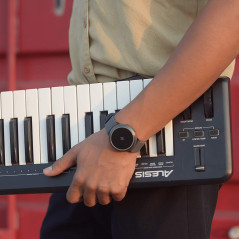 Soundbrenner Core, the vibrating metronome