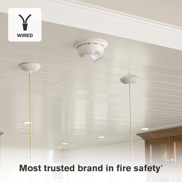 Détecteur de fumée First Alert SMI100-AC câblé avec batterie de secours, pack de 1 unité Détecteur de fumée First Alert SMI100-AC câblé avec batterie de secours, pack de 1 unité